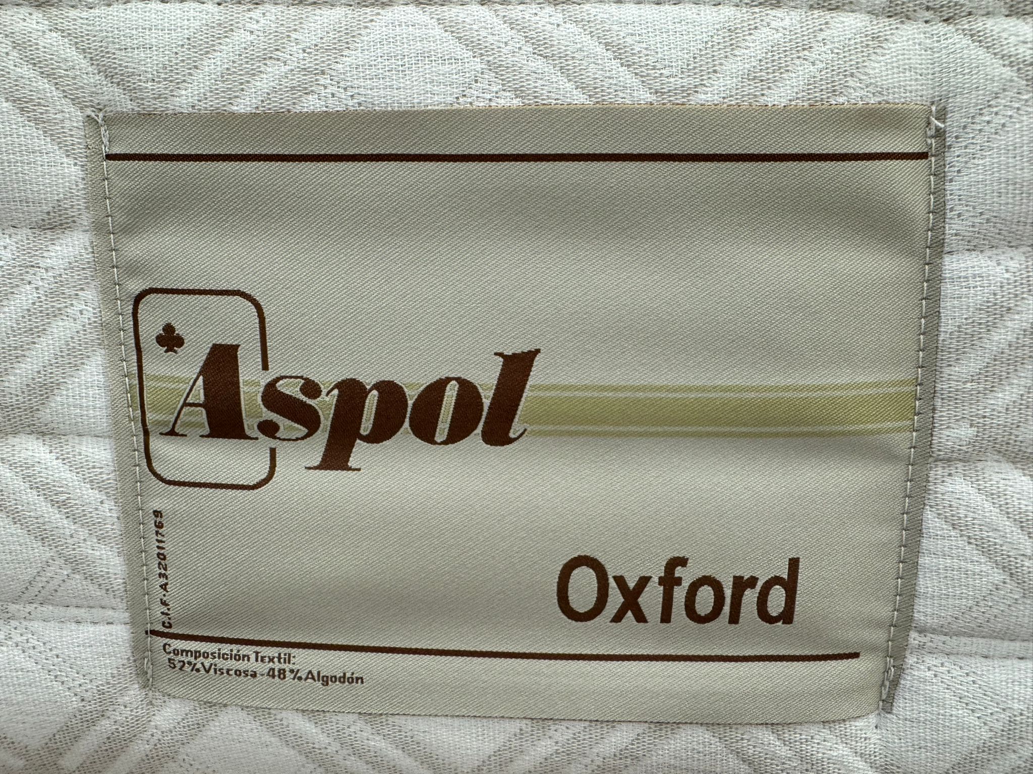 Foto Detalles Oxford 1